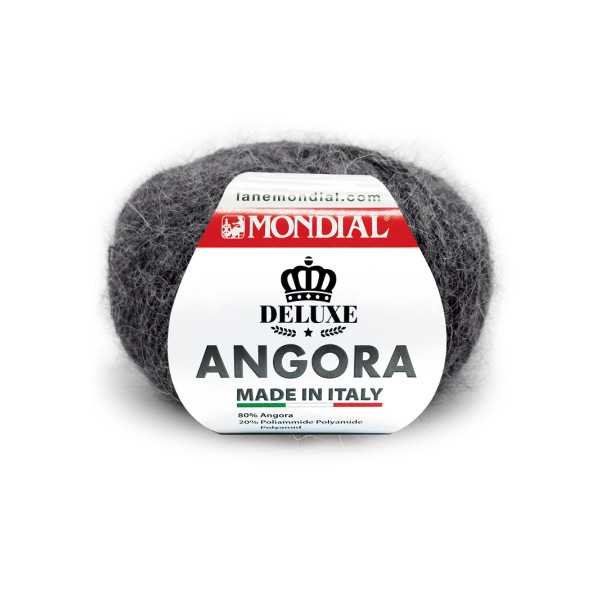 Angora garn fra Mondial.