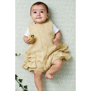 Romper med hulmnster og flser.