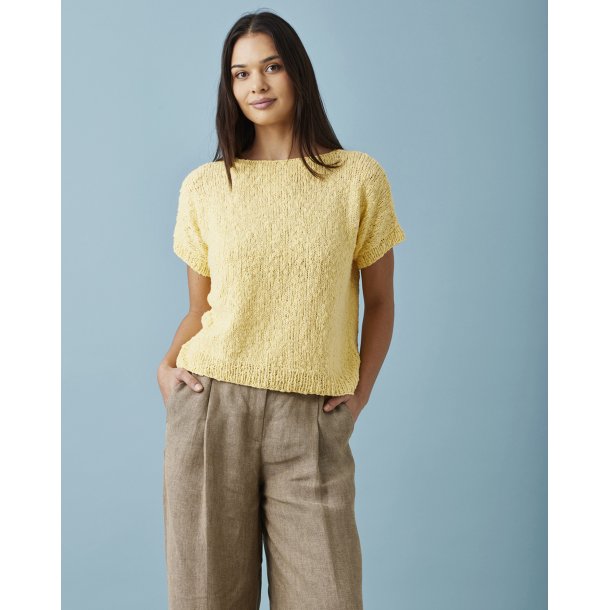 T-shirt med rundt b�restykke 