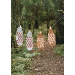 Hue og vanter med trer af Cecilie Skog. - Str. Dame