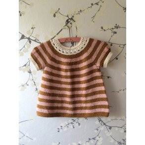 Karlas tunika. Str 2 - 4 r