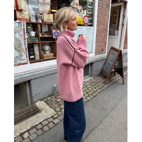 Linea Sweater af PetiteKnit