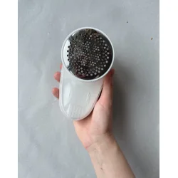 "Refresh Your Knit With PetiteKnit" - Lint Remover (Fnug fjerner ) 